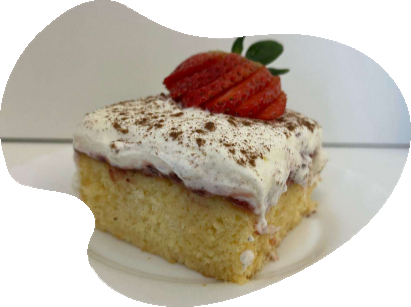 Erdbeer-Tres Leches auf Teller